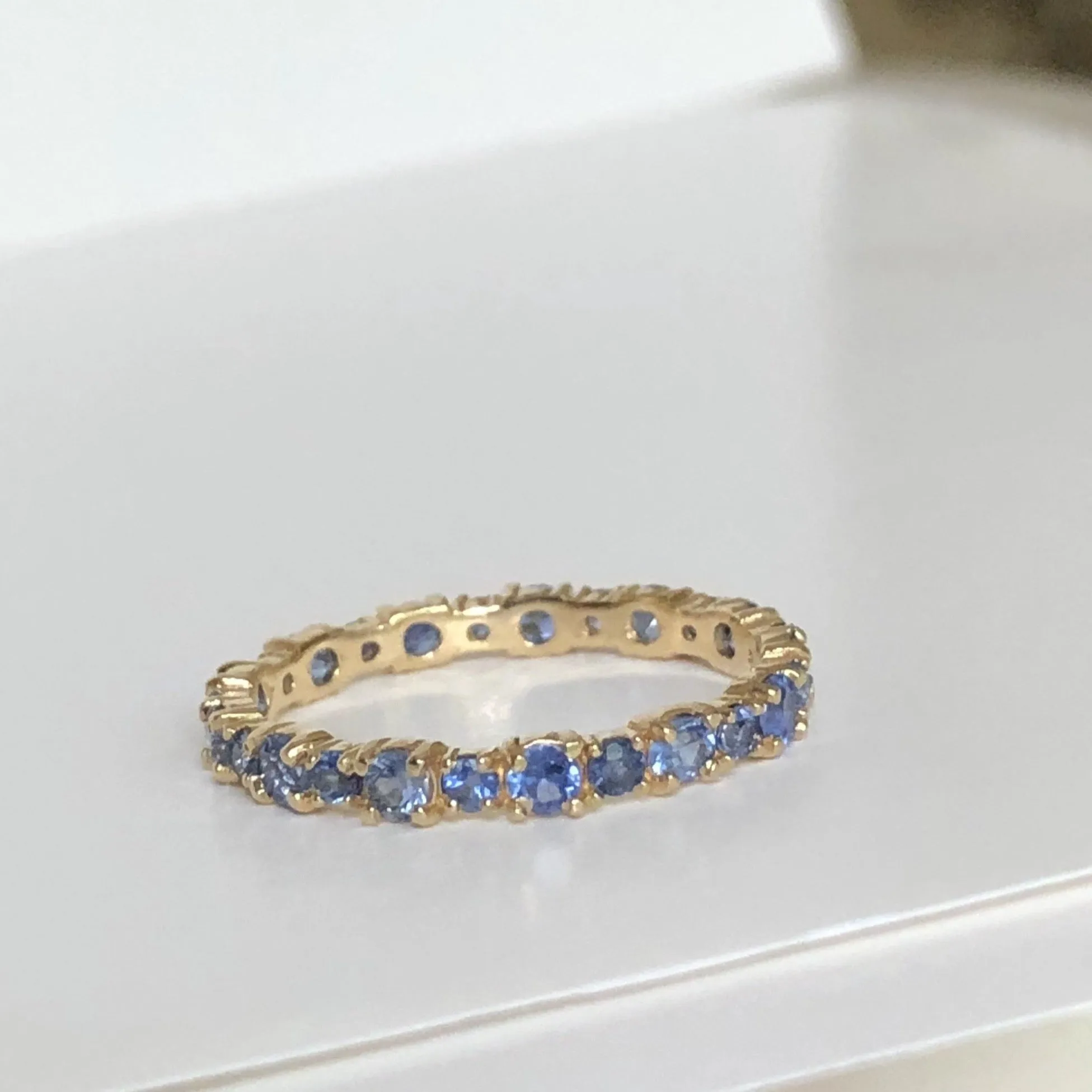 2.10 Carat Ceylon Sapphire Engagement Eternity Wedding Band Ring Gold