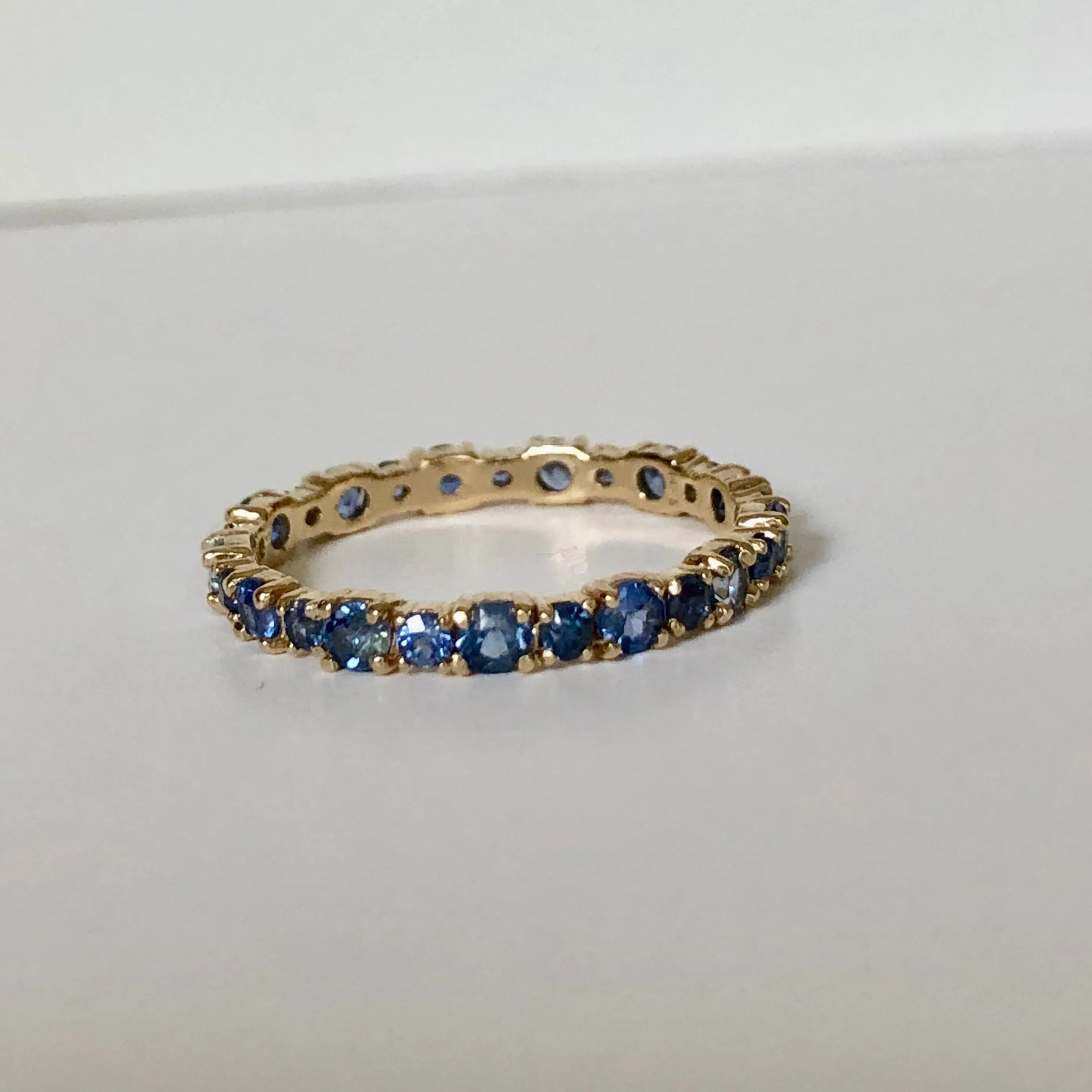 2.10 Carat Ceylon Sapphire Engagement Eternity Wedding Band Ring Gold