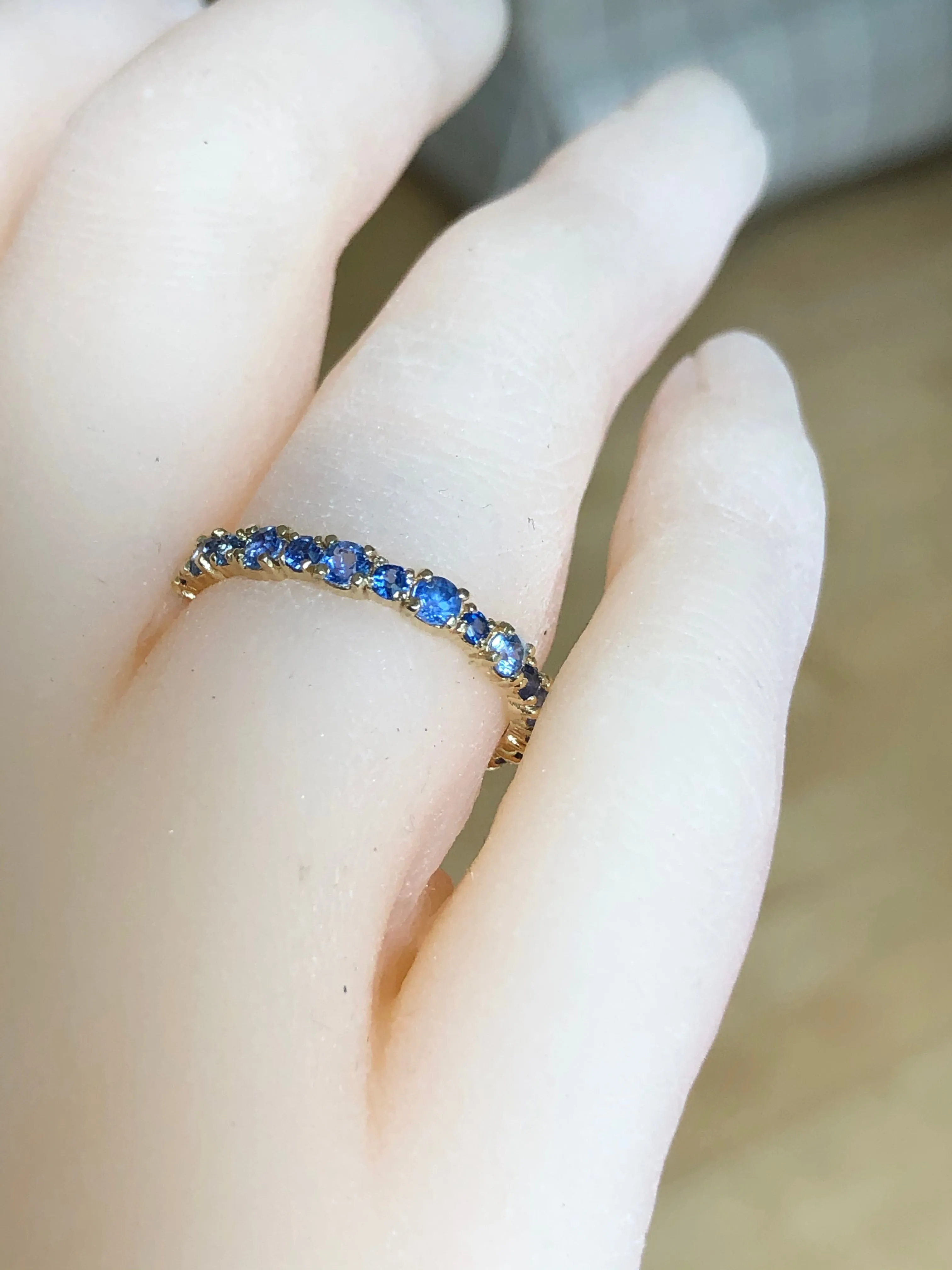 2.10 Carat Ceylon Sapphire Engagement Eternity Wedding Band Ring Gold
