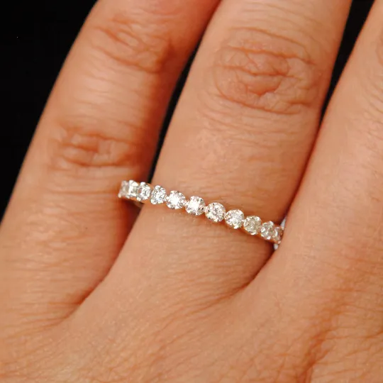 6 Prong Eleven Diamond Straight Stackable Ring