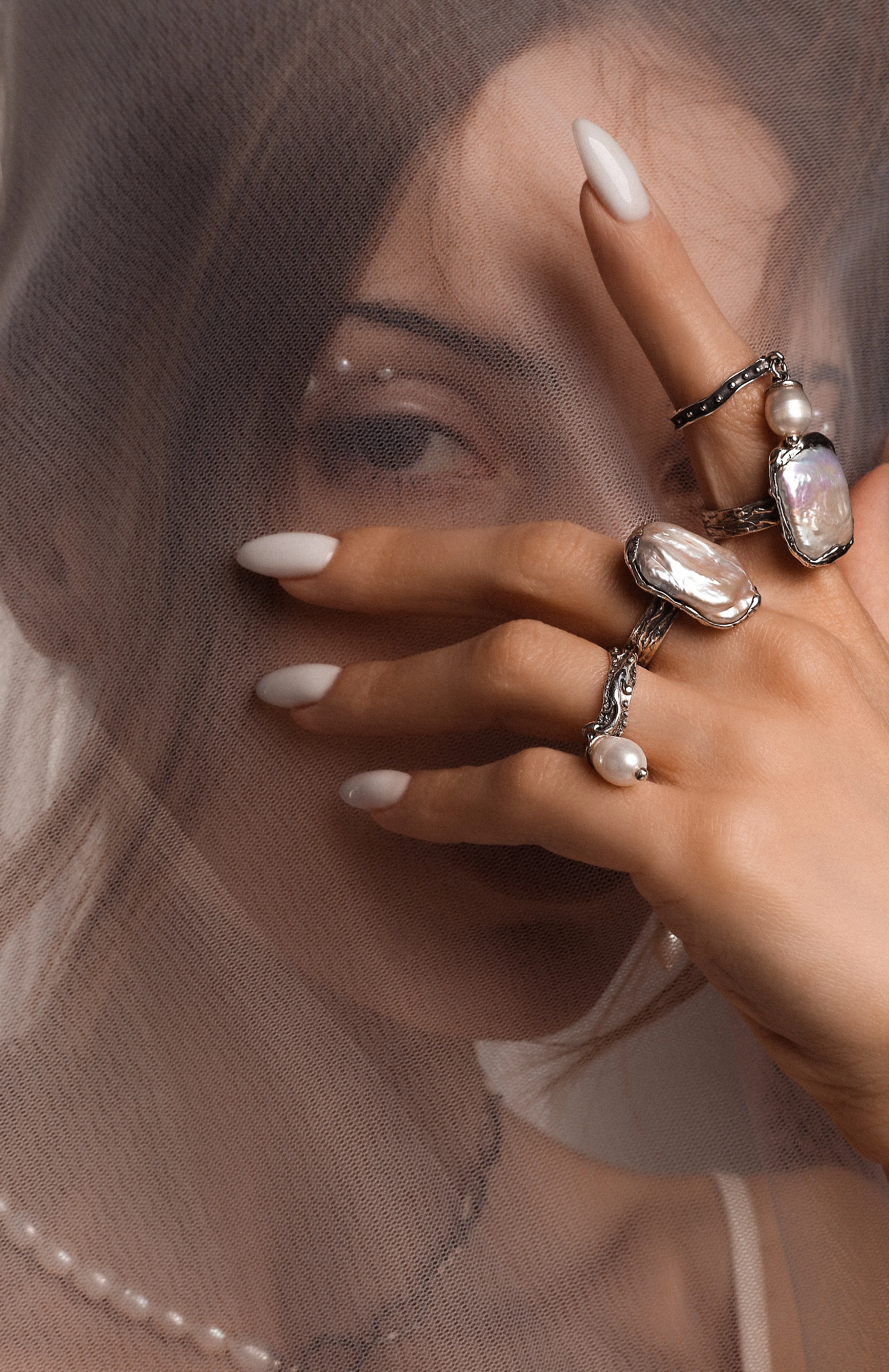 Acorn pearl ring