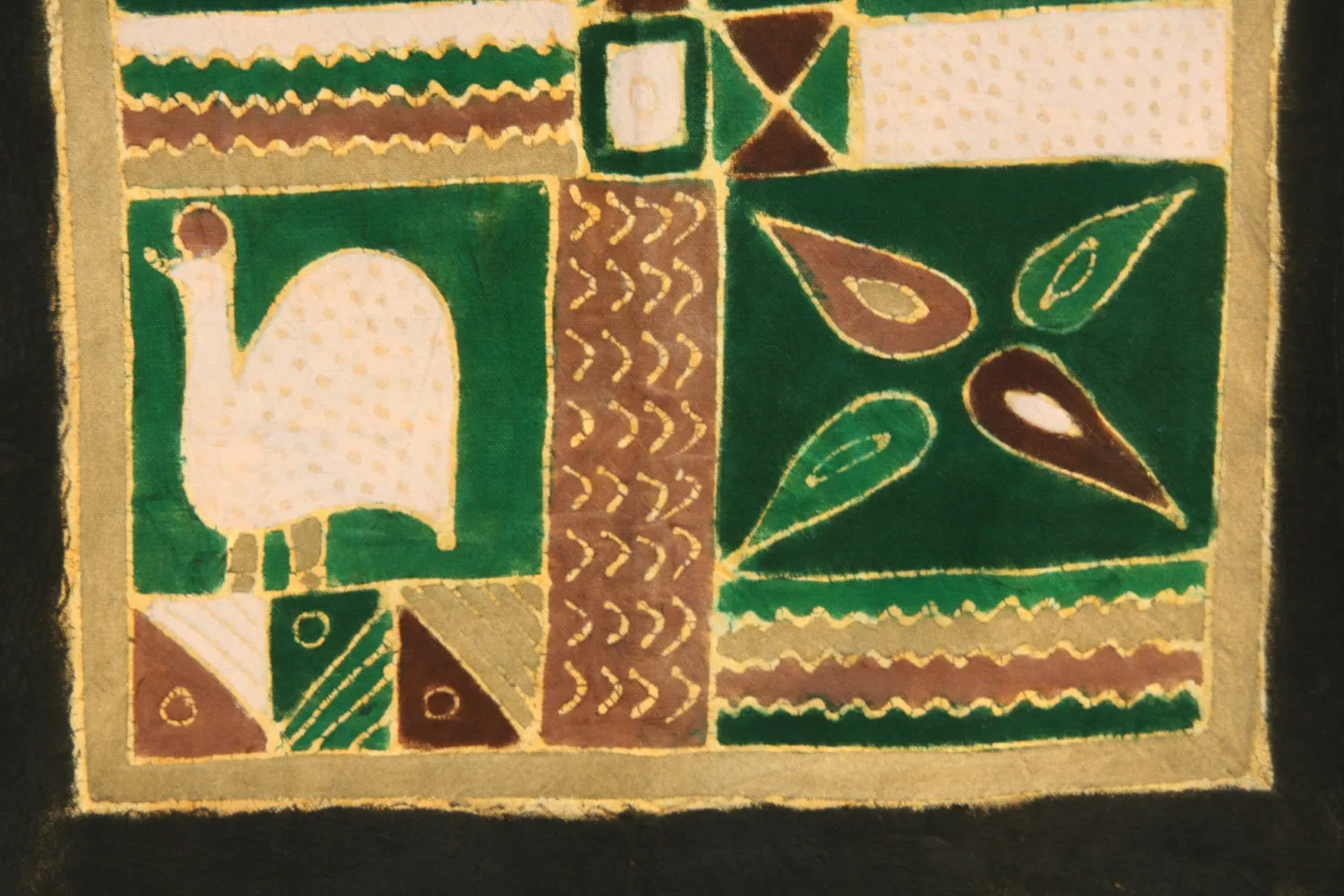 African Batik Zimbabwe 34"X54" - , Guinea Fowl, FishTurtle - Green, White, Gold, Black
