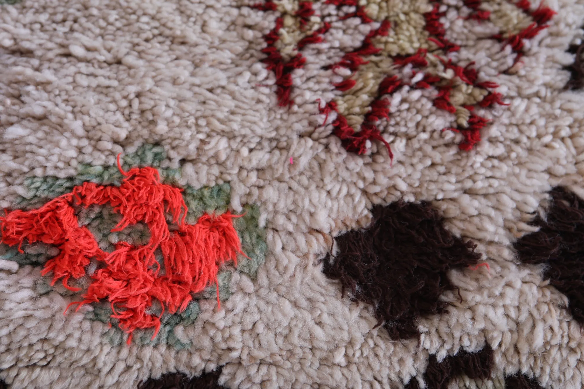 Beautiful Boucherouite rug shag 2.3 X 4.6 Feet