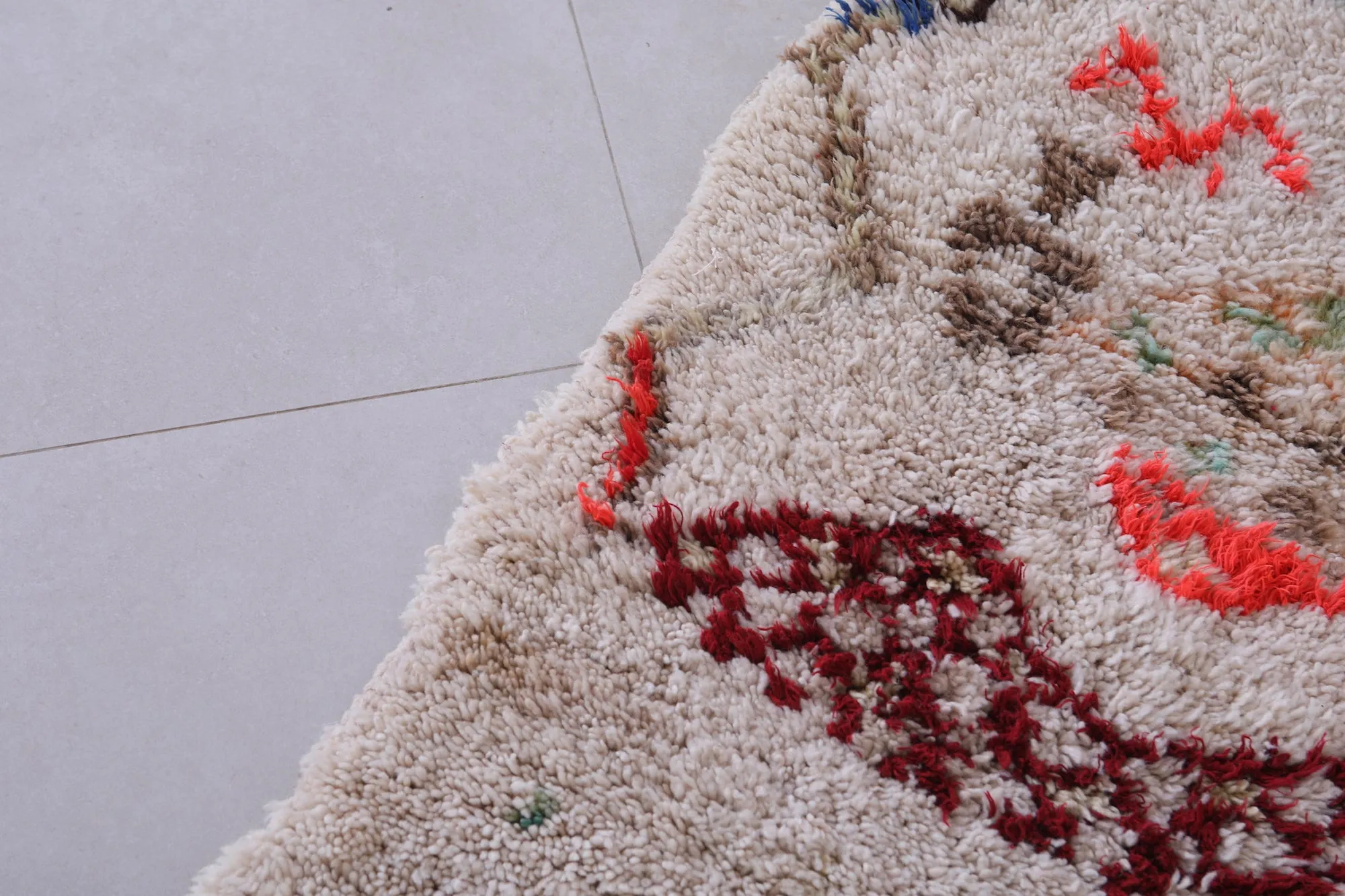 Beautiful Boucherouite rug shag 2.3 X 4.6 Feet