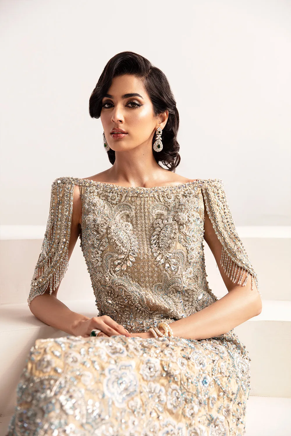 Classic Pakistani Wedding Dress in Kameez Trouser Style