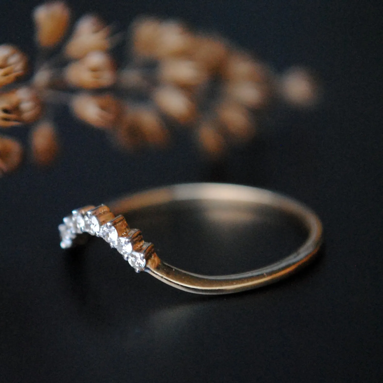 Deep Curve Diamond Ring Enhancer
