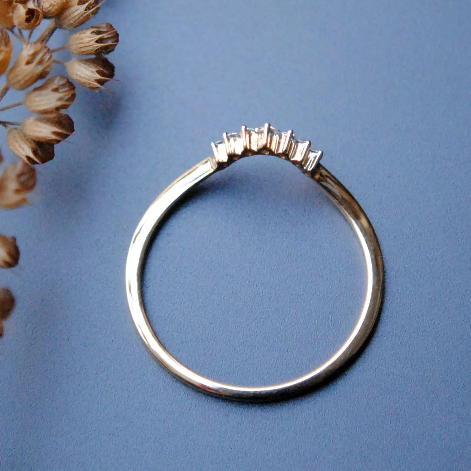 Deep Curve Diamond Ring Enhancer