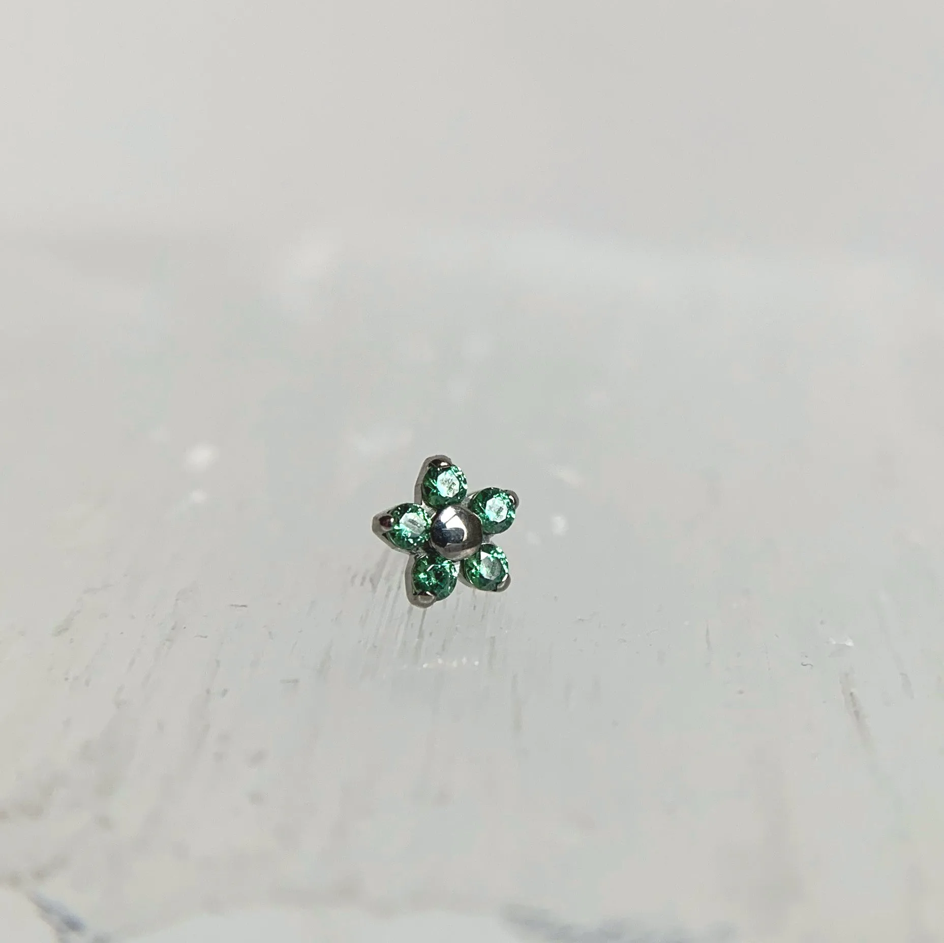 Flower with 1.5mm CZs Threadless End
