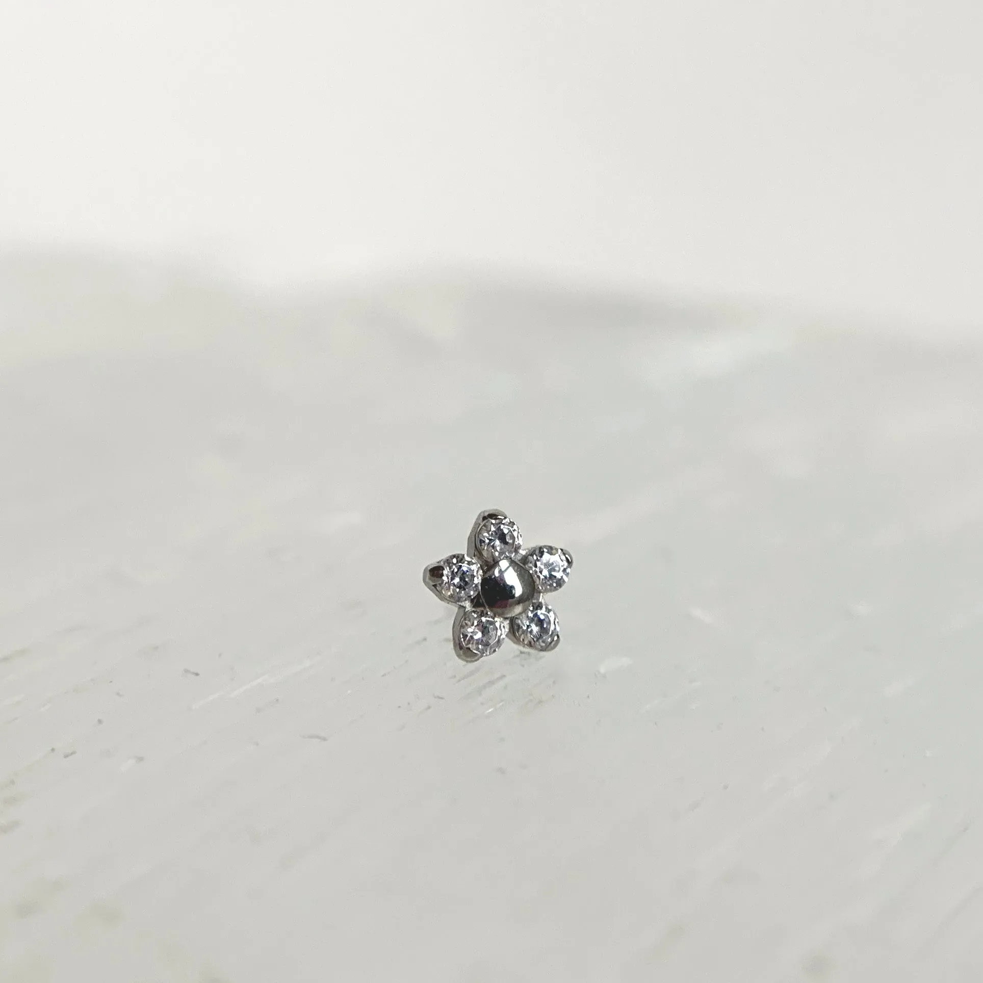 Flower with 1.5mm CZs Threadless End