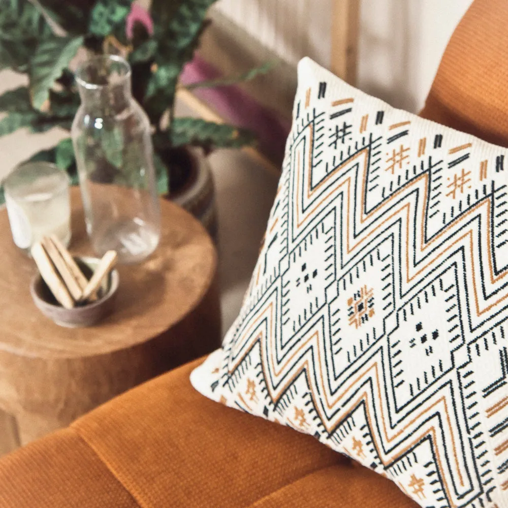 Juana Pillow, Amber