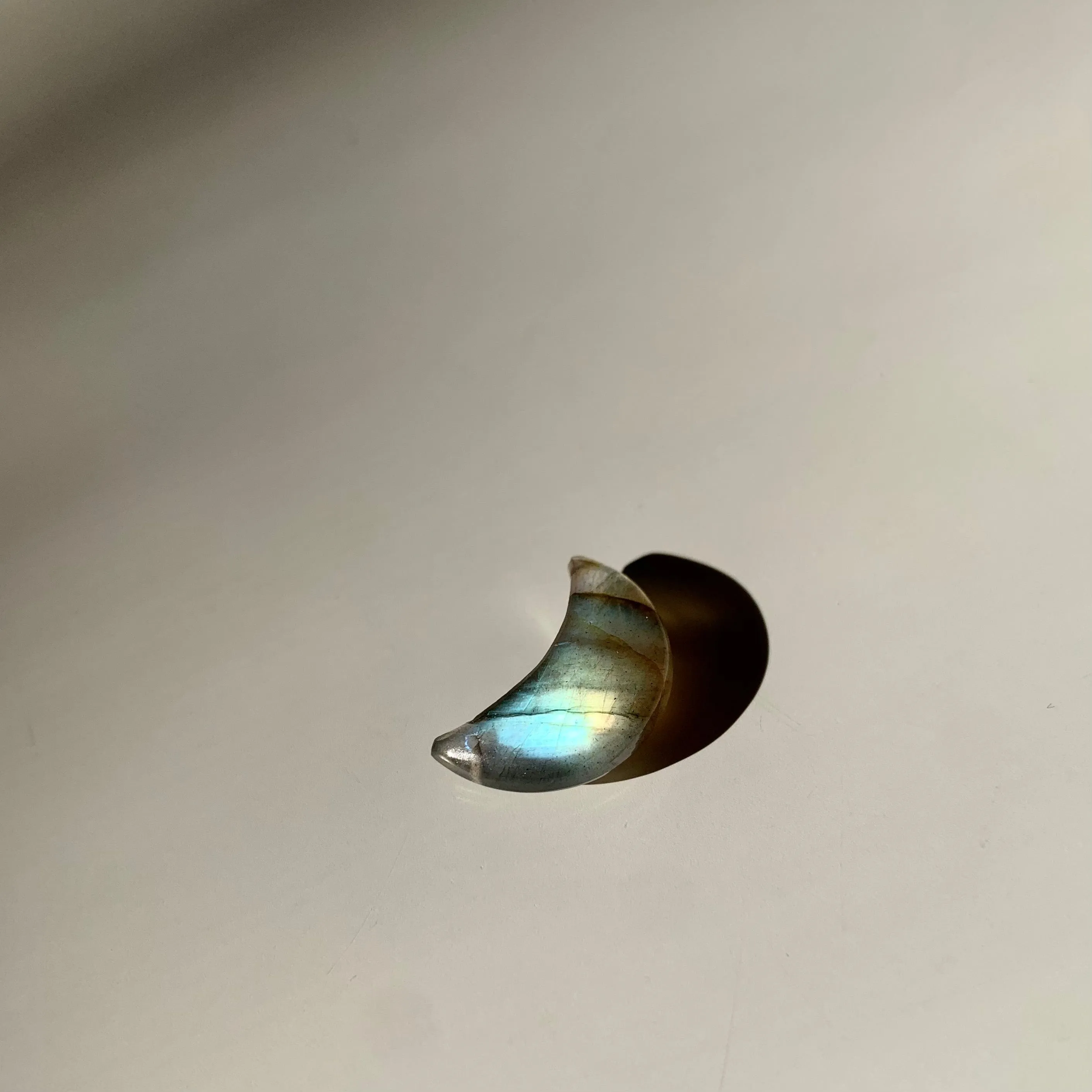 LABRADORITE MOON