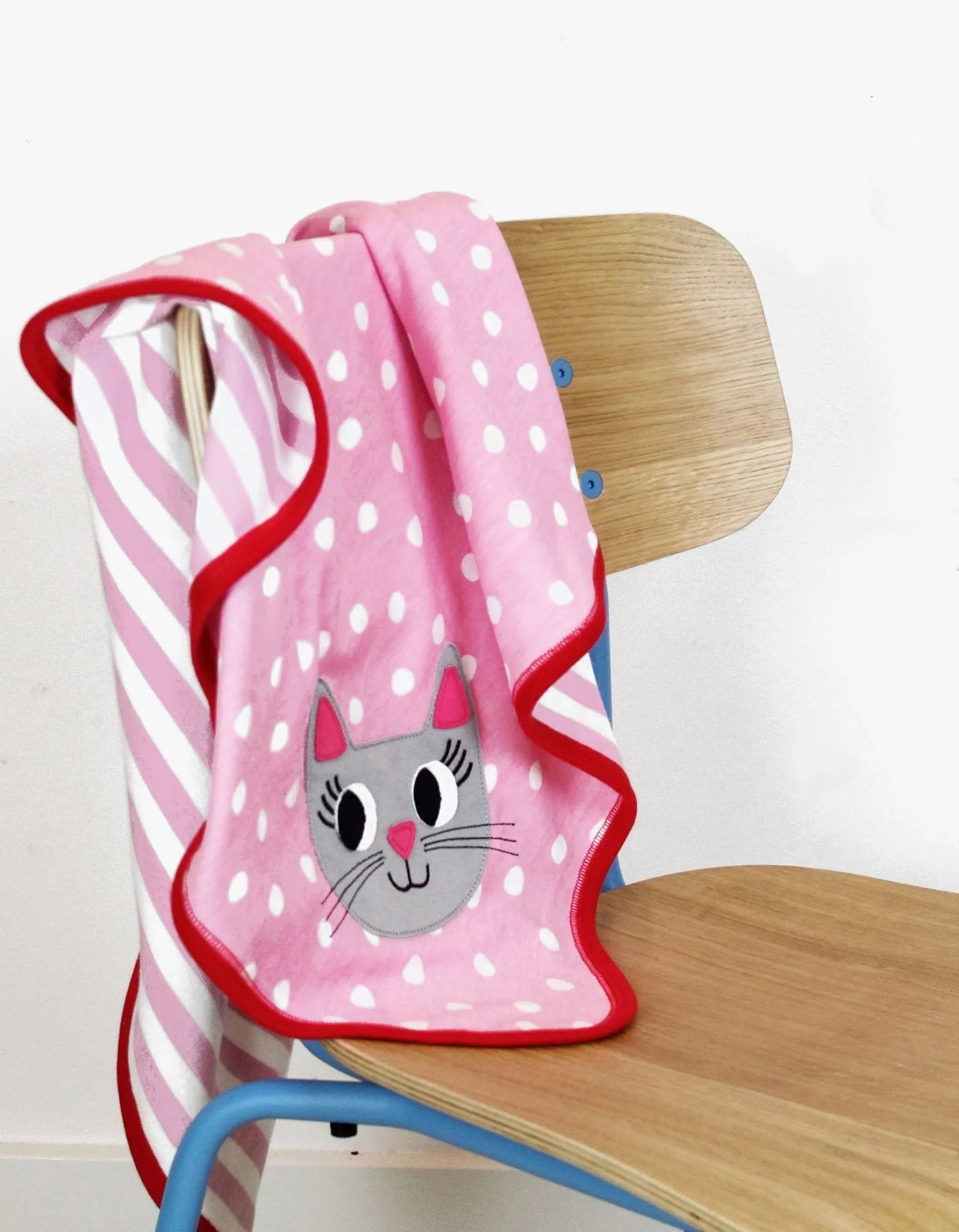 Organic Cat Applique Blanket