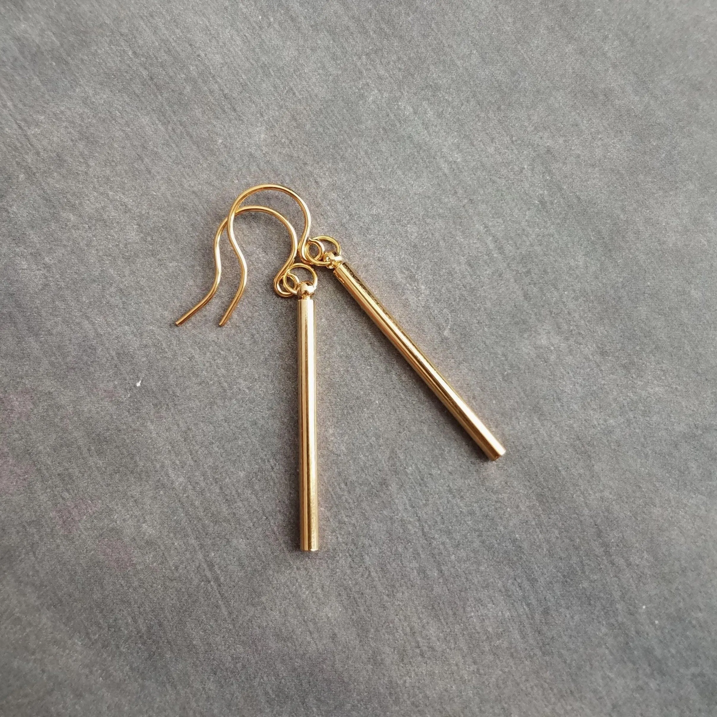 Short Gold Bar Earrings, gold line earrings, gold stick earrings, tube earring small thin gold earrings straight line skinny cylinder