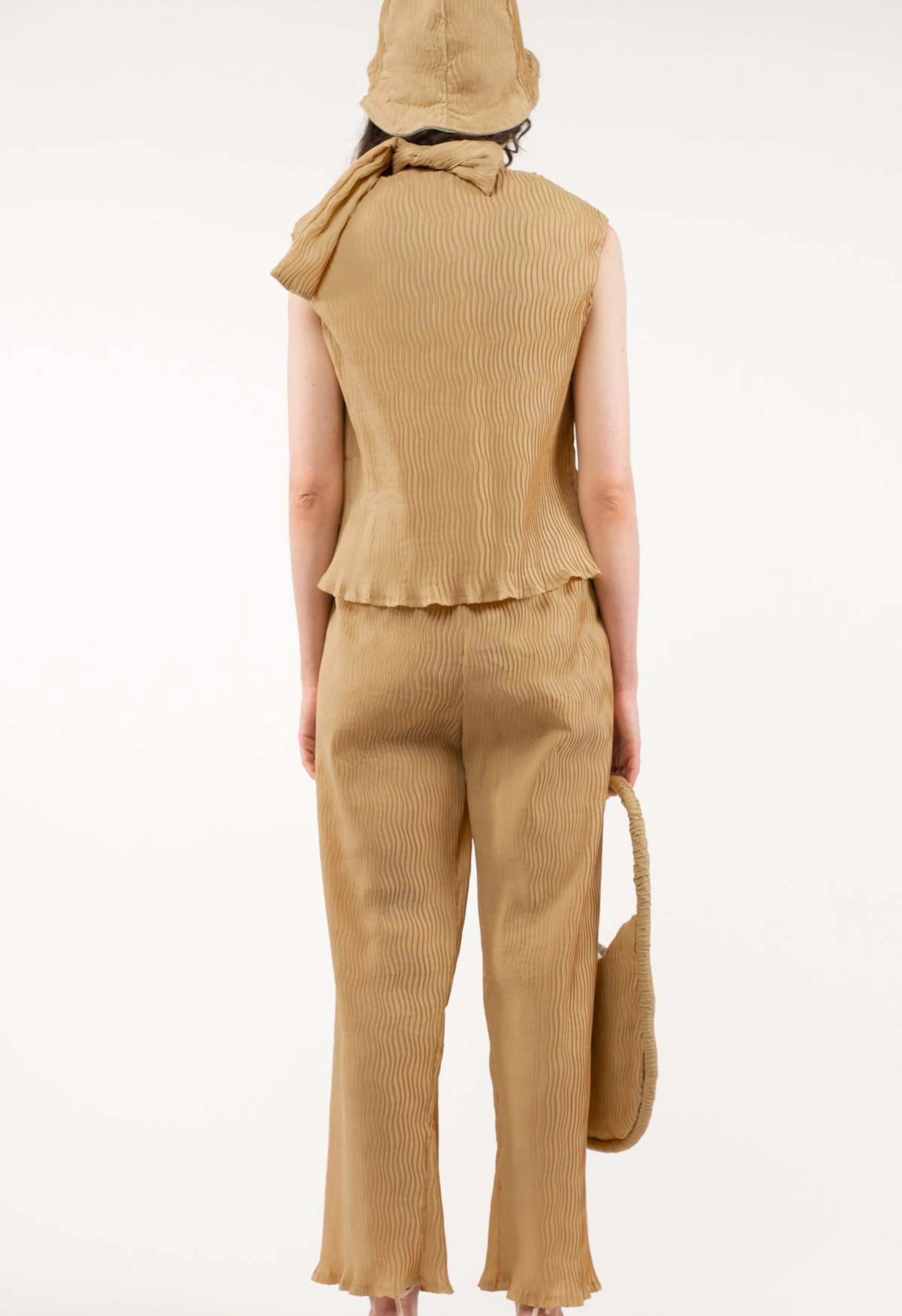 Simple Pleat Pant in Sand