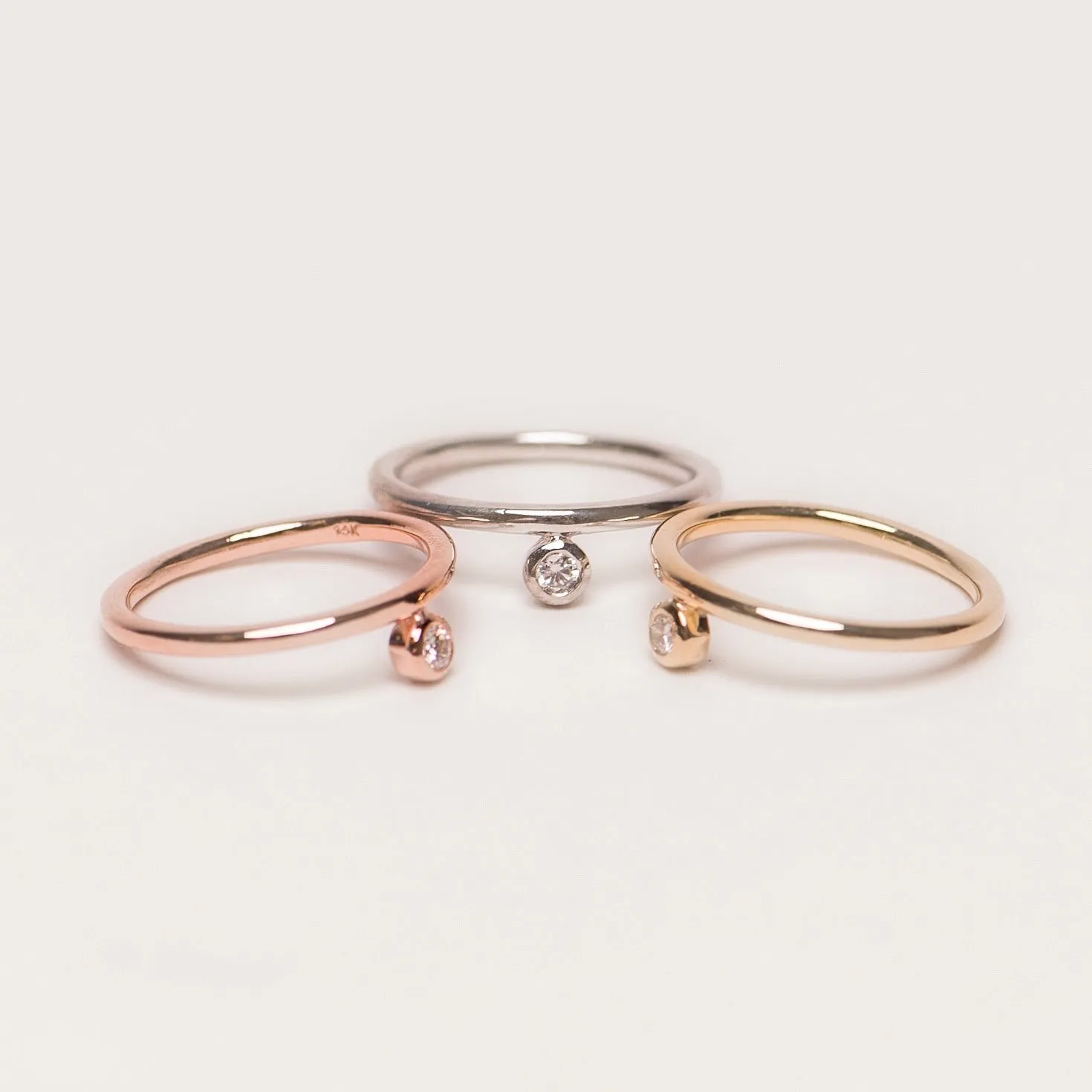 SINGLE BEZEL DIAMOND RING