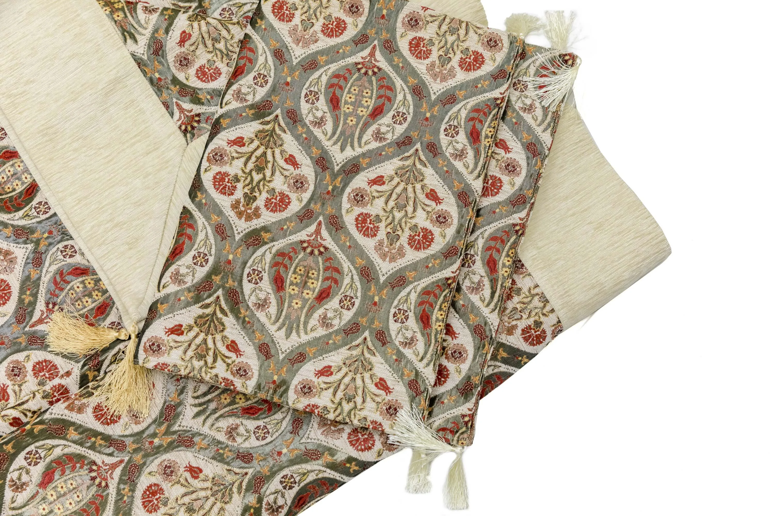 Turkish-Ottoman Bed Cover with Pillows