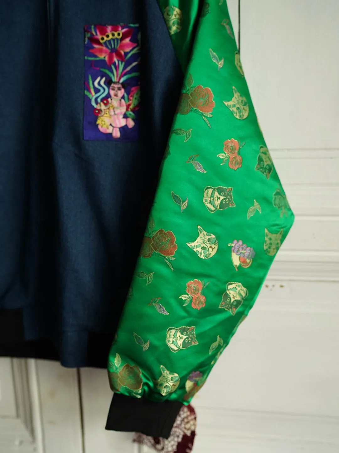 Unlogical Poem Vintage Style Embroidered Patchwork Cat Brocade Souvenir Jacket