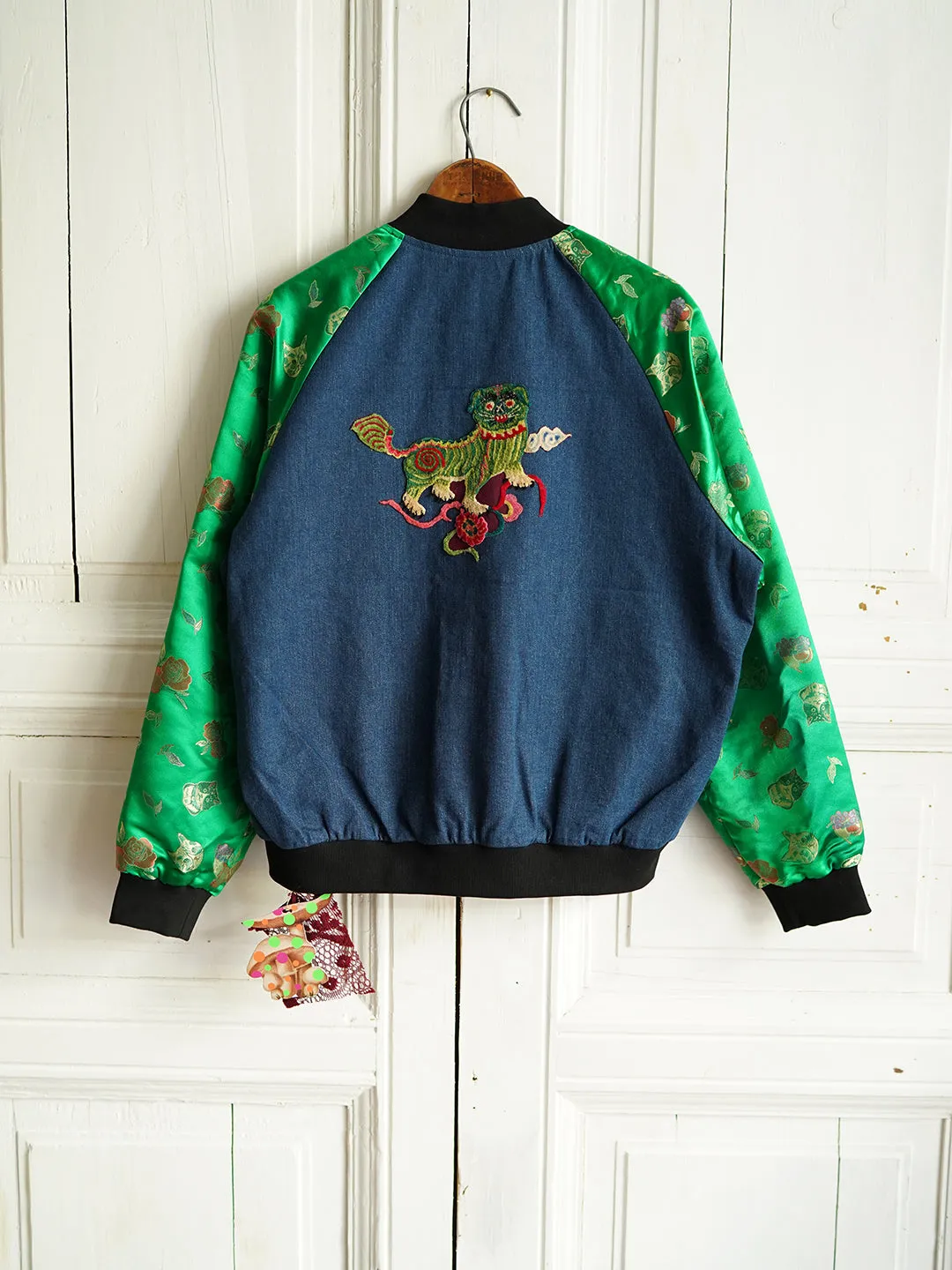 Unlogical Poem Vintage Style Embroidered Patchwork Cat Brocade Souvenir Jacket