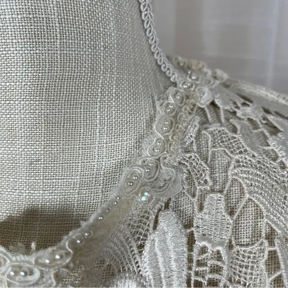 Vintage 80’s long sleeve lace top dress