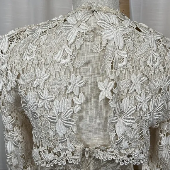 Vintage 80’s long sleeve lace top dress