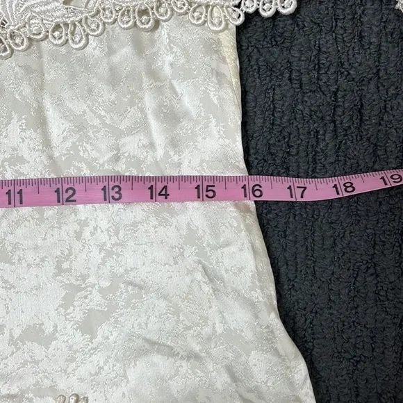 Vintage 80’s long sleeve lace top dress