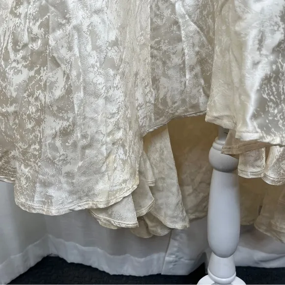 Vintage 80’s long sleeve lace top dress