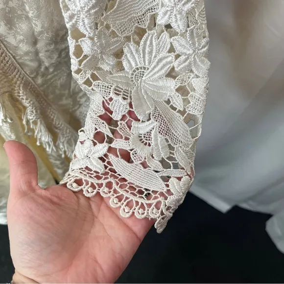 Vintage 80’s long sleeve lace top dress