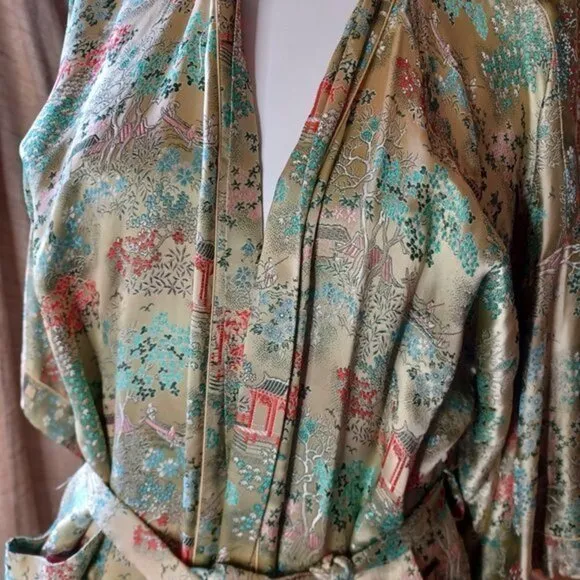 Vintage Kimono/Robe by‎ Solz Squirrel Satiny Rayon Sage